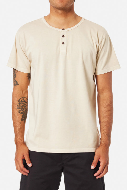 Katin mesa henley tee cream