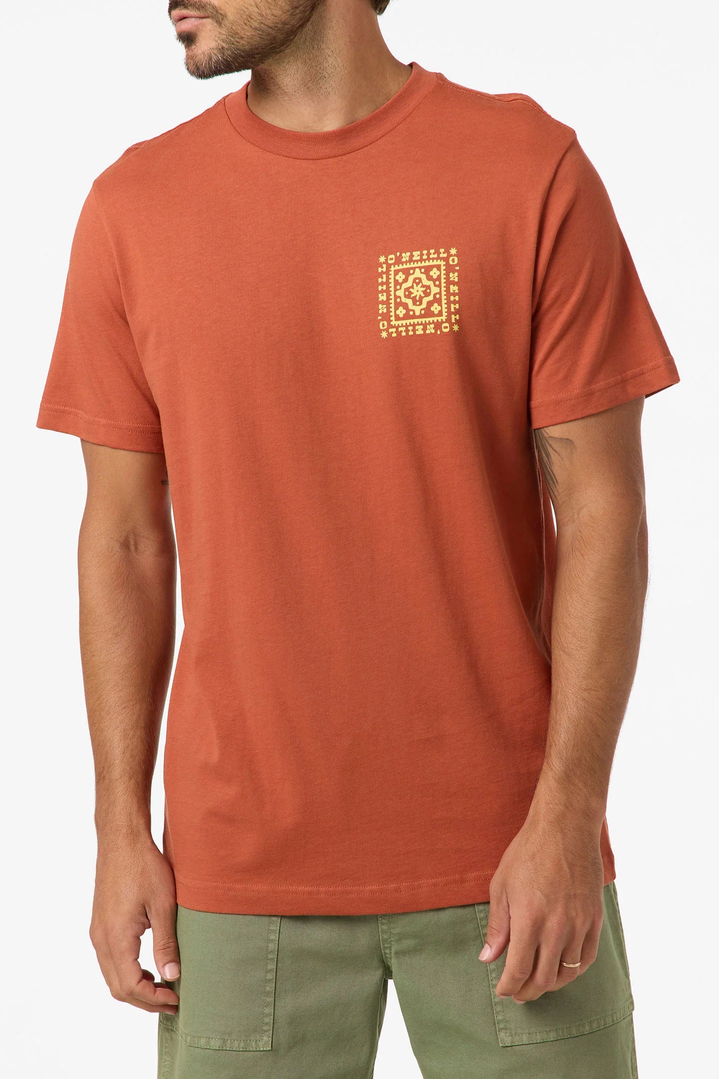 tile classic tee chutney