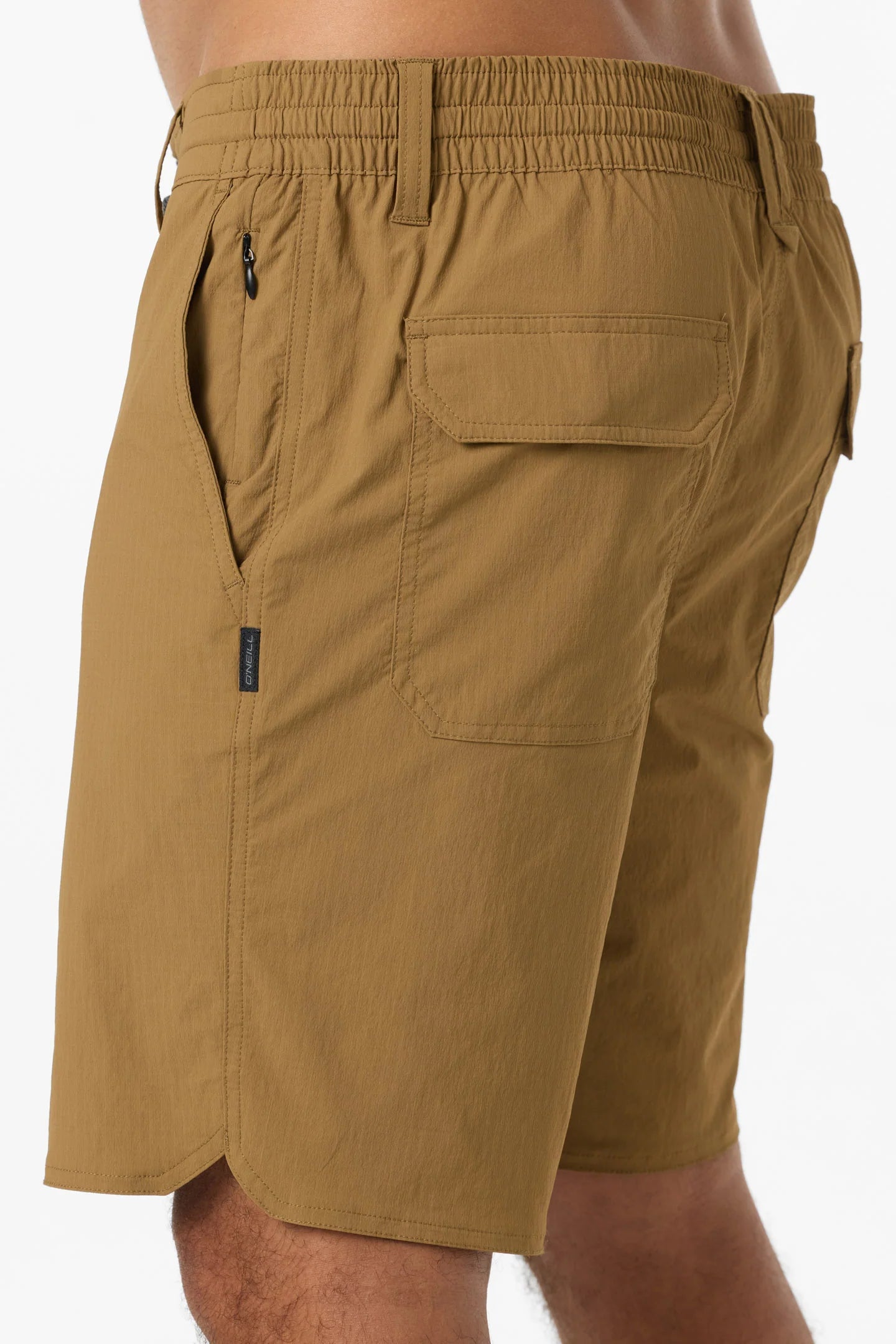 trvlr halfback hybrid short