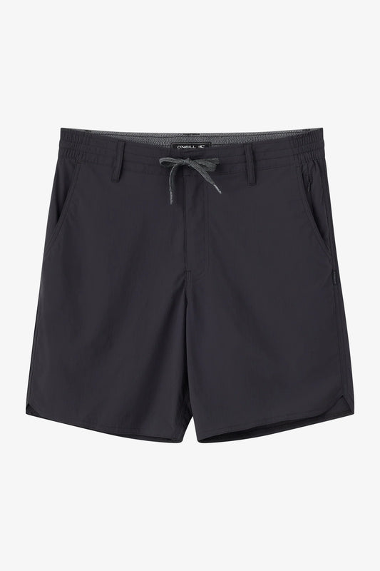 trvlr black hybrid short
