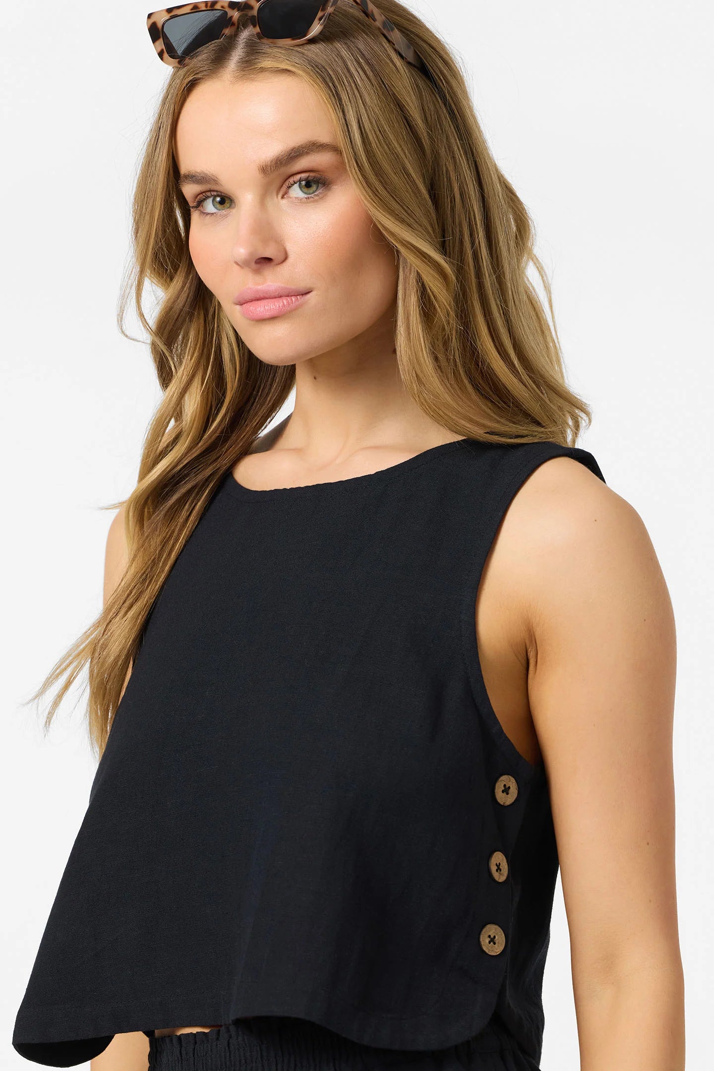 sanders tank black