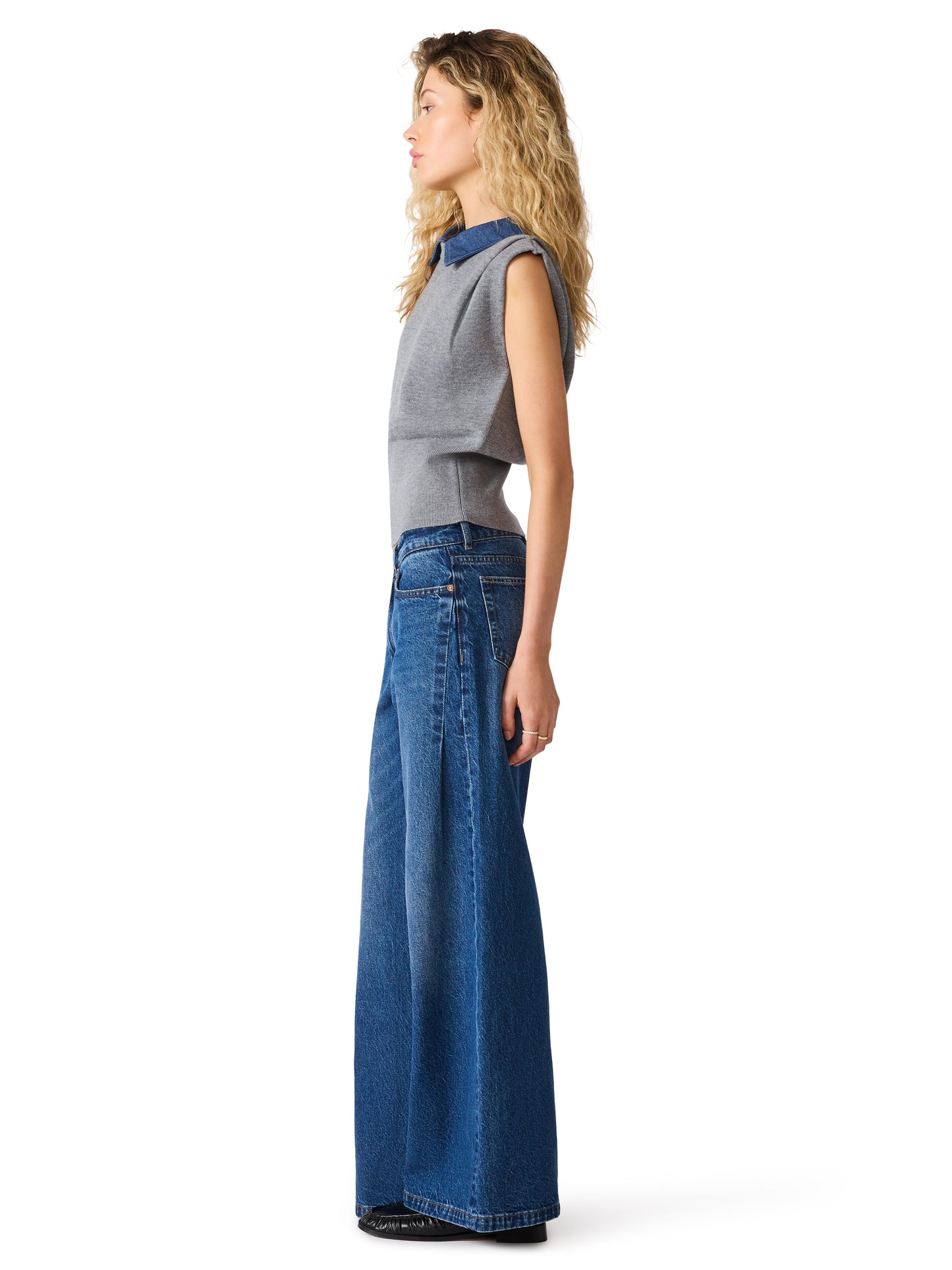 kelson sleeveless sweater